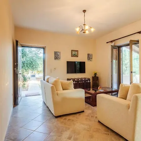 Villa Selinitsa Stone Residence-private Poolside Retreat *