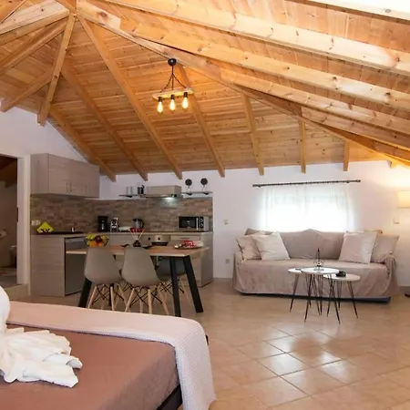 Villa Selinitsa Stone Residence-private Poolside Retreat *