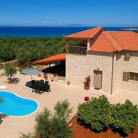 Selinitsa Stone Residence-private Poolside Retreat Вилла Агиос-Николаос
