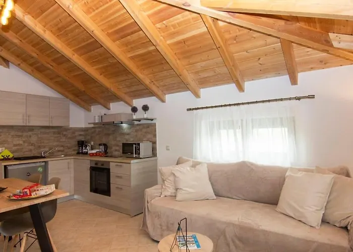 Selinitsa Stone Residence-private Poolside Retreat Вилла Агиос-Николаос