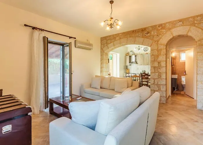 Вилла Selinitsa Stone Residence-private Poolside Retreat